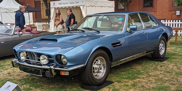 Aston Martin Lagonda (1976–1990)