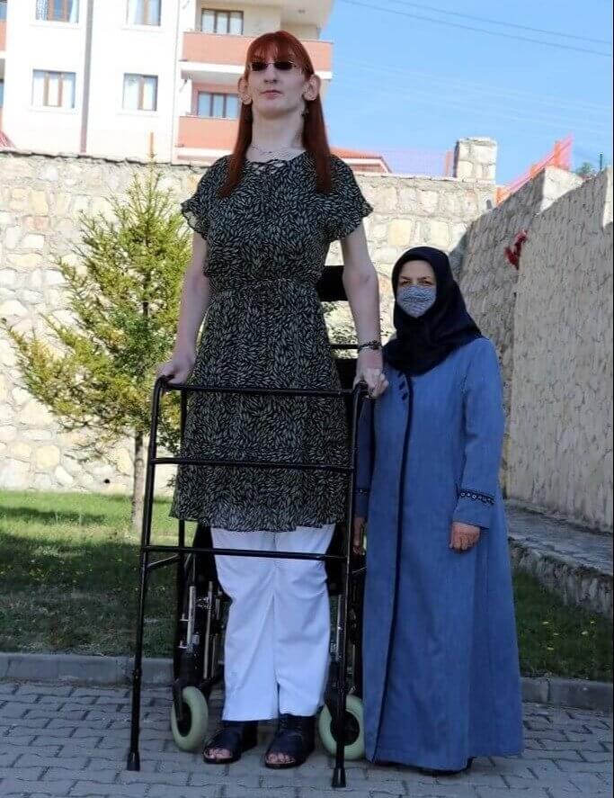 Rumeysa Gelgi — 7'0. 7'' (2. 31 M)