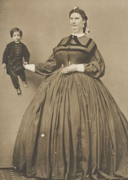 Anna Haining Bates — 7'11'' (2. 41 M)