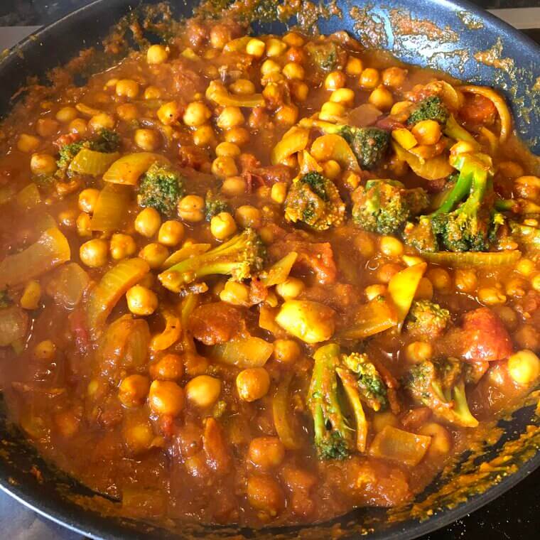 Curry With Chickpeas