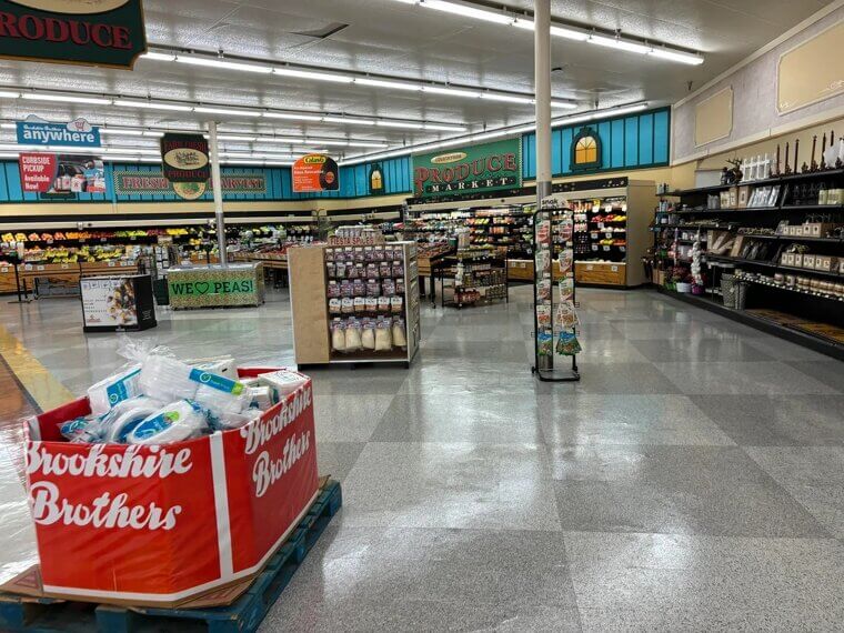 They Shop on Weekdays