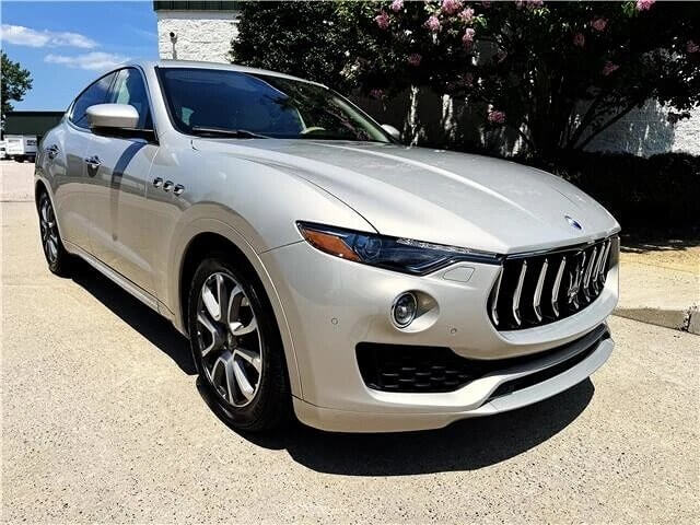 2017 Maserati Levante AWD - $21,900