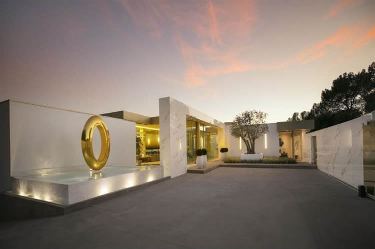 6. Opus - Beverly Hills, EUA