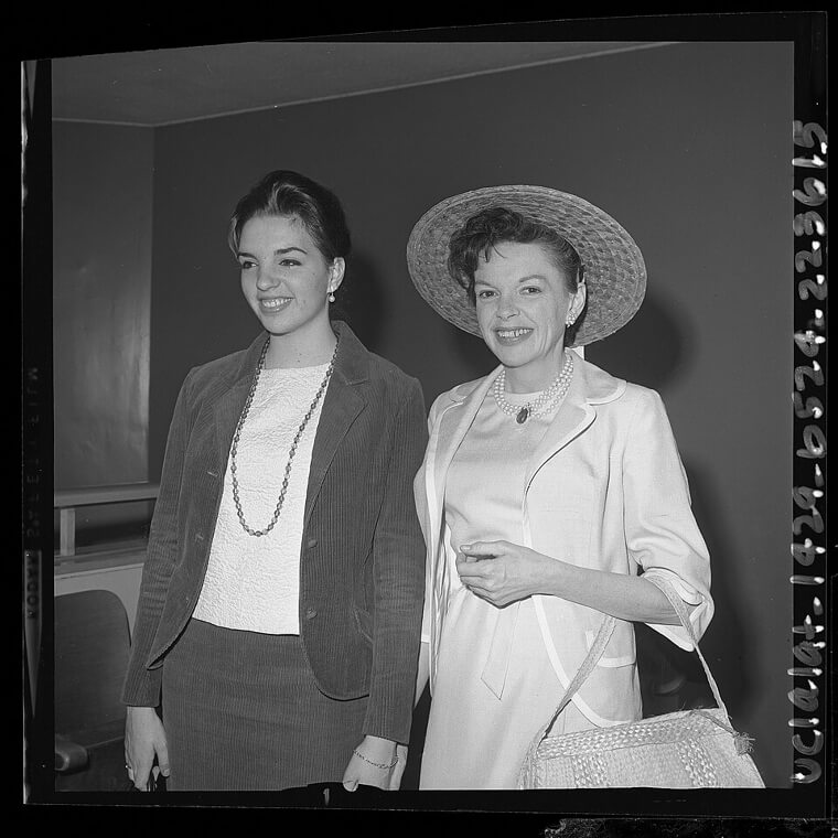 Judy Garland and Liza Minnelli: Captivating Mother and Daughter