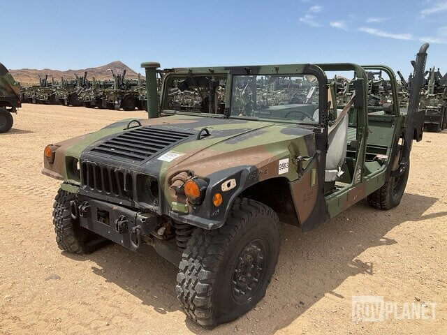 2000 AM General M1123