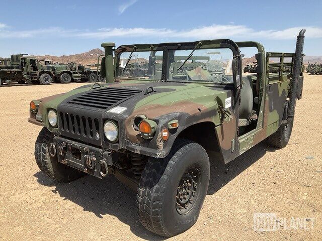 2000 AM General M1123