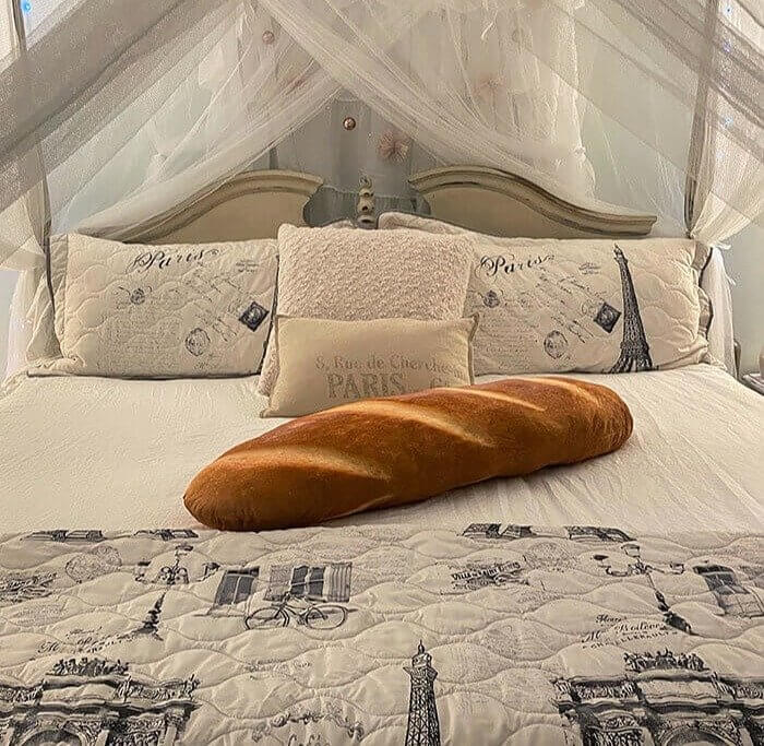 Paris-Themed Bedroom Gets a a Bread-Y Upgrade