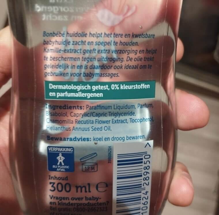 安価なベビーオイルやコンディショナーを足の髭剃りに使ってみよう