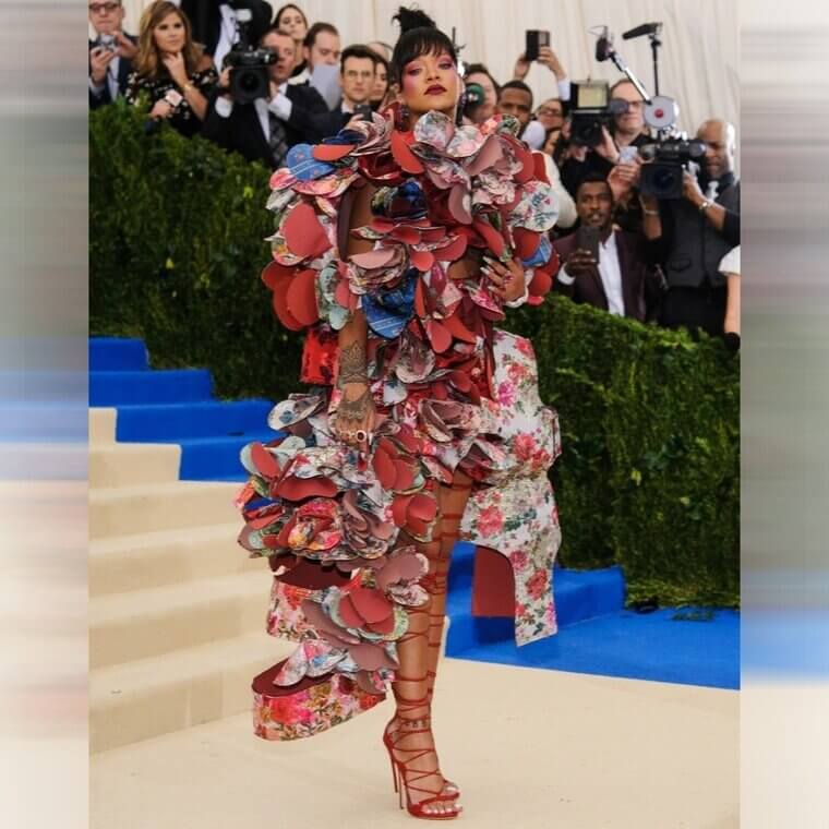 Rihanna (2017): RiRi Dressed as a High-Fashion Art Project and Made Every Other Celeb Look Like They Wore a Prom Dress