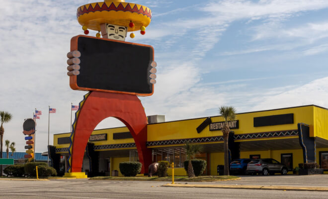 Funny Signs From a Tex-Mex Eatery That Bring Joy to Everyone