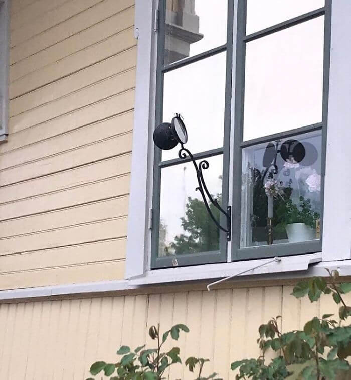 Um Espelho Diferente