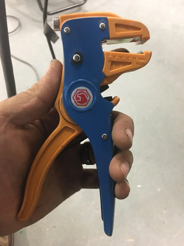 Automatic Wire Stripper
