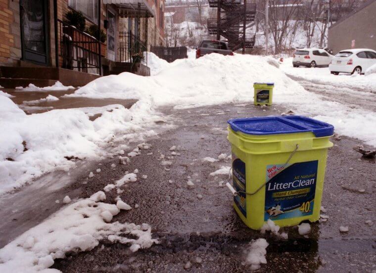 Use Cat Litter On Your Driveway