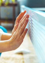 Winter-Tricks, um das Zuhause in der kalten Jahreszeit schön warm zu halten