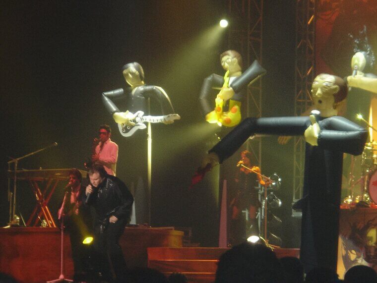 Meat Loaf Demanded Oxygen Masks Stationed in the Wings During Concerts