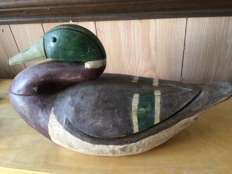 Un pato de madera que alcanz贸 silenciosamente los 270.000 d贸lares