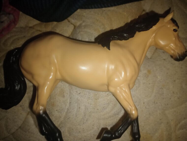 Este caballo de juguete galop贸 de alguna manera hasta los 22.000 d贸lares