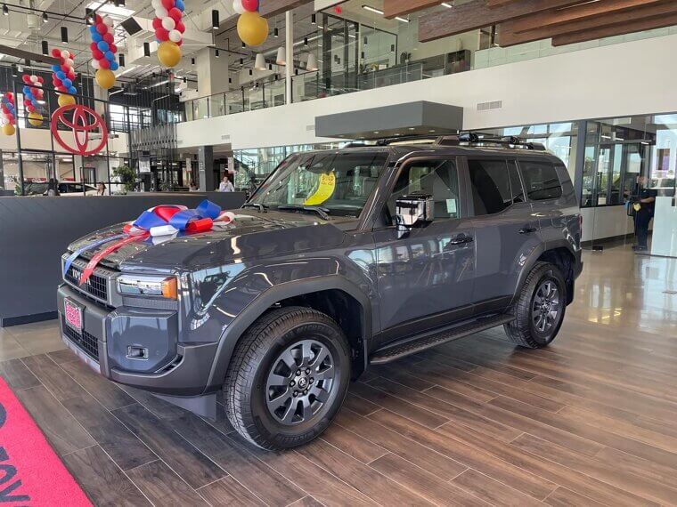 ​The Off-Road Explorer (Gas)