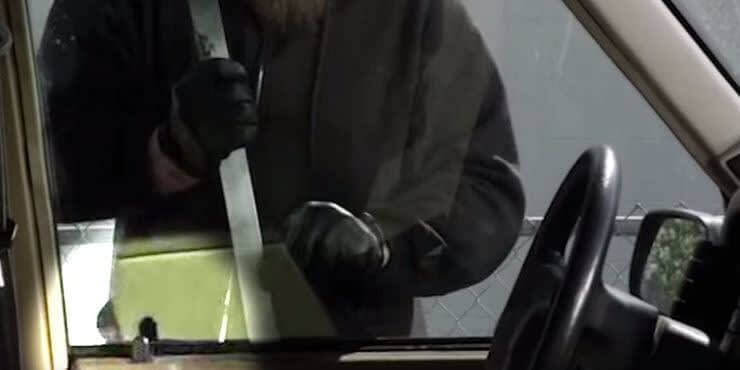 Sons of Anarchy: Car Break-In