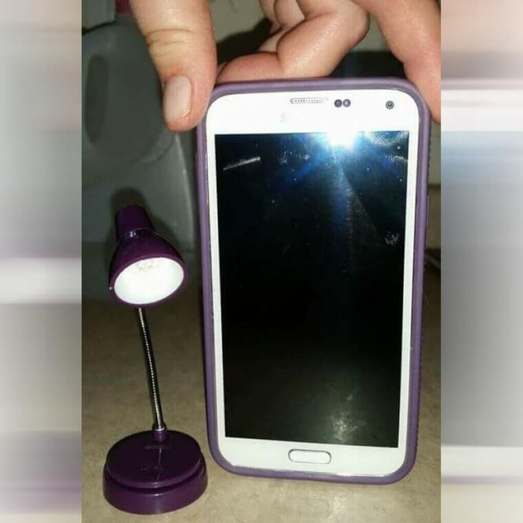 La plus petite lampe de bureau qui existe