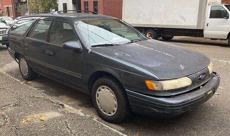 1994: Ford Taurus