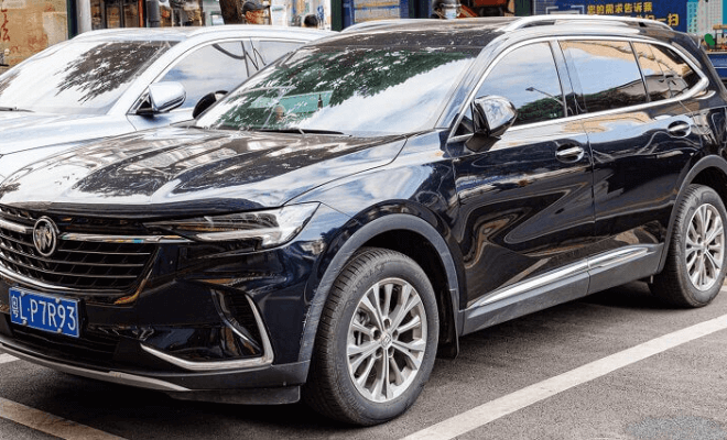 The Worst Luxury Crossovers on the Market Today