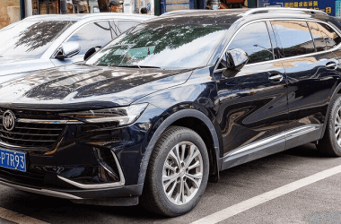 The Worst Luxury Crossovers on the Market Today