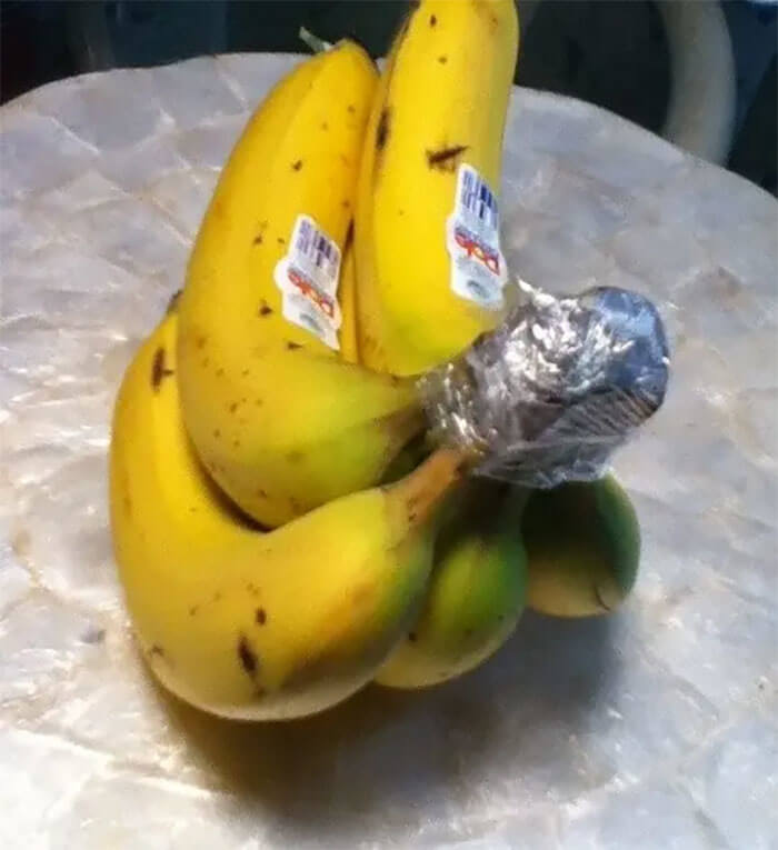 Wrap The Tops Of Bananas In Plastic Wrap So They Don't Over-Ripen