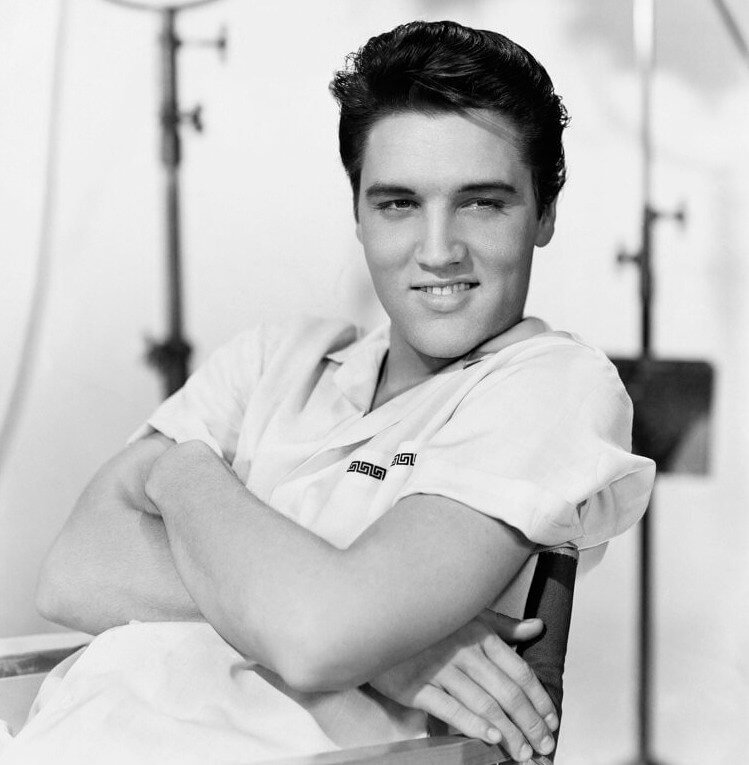 Hound Dog - Elvis Presley - Big Mama Thornton did it first, Elvis did it as a joke