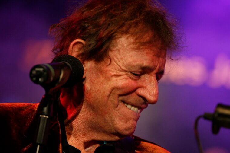 Sunshine of Your Love - Cream - Jack Bruce wrote the riff after a Hendrix concert