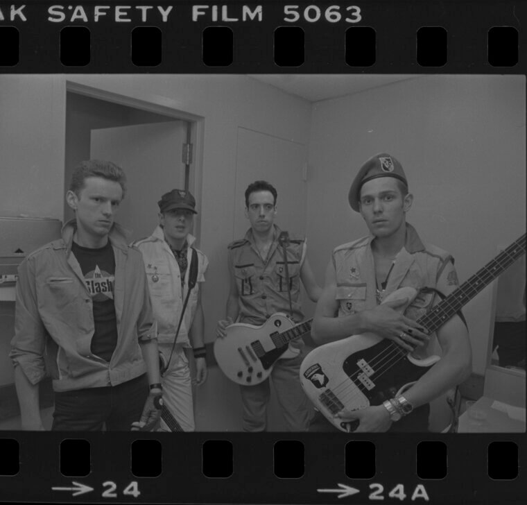 Should I Stay or Should I Go - The Clash - Mick Jones just wanted a basic rock and roll song
