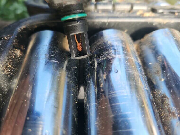 Cleaning the MAF Sensor