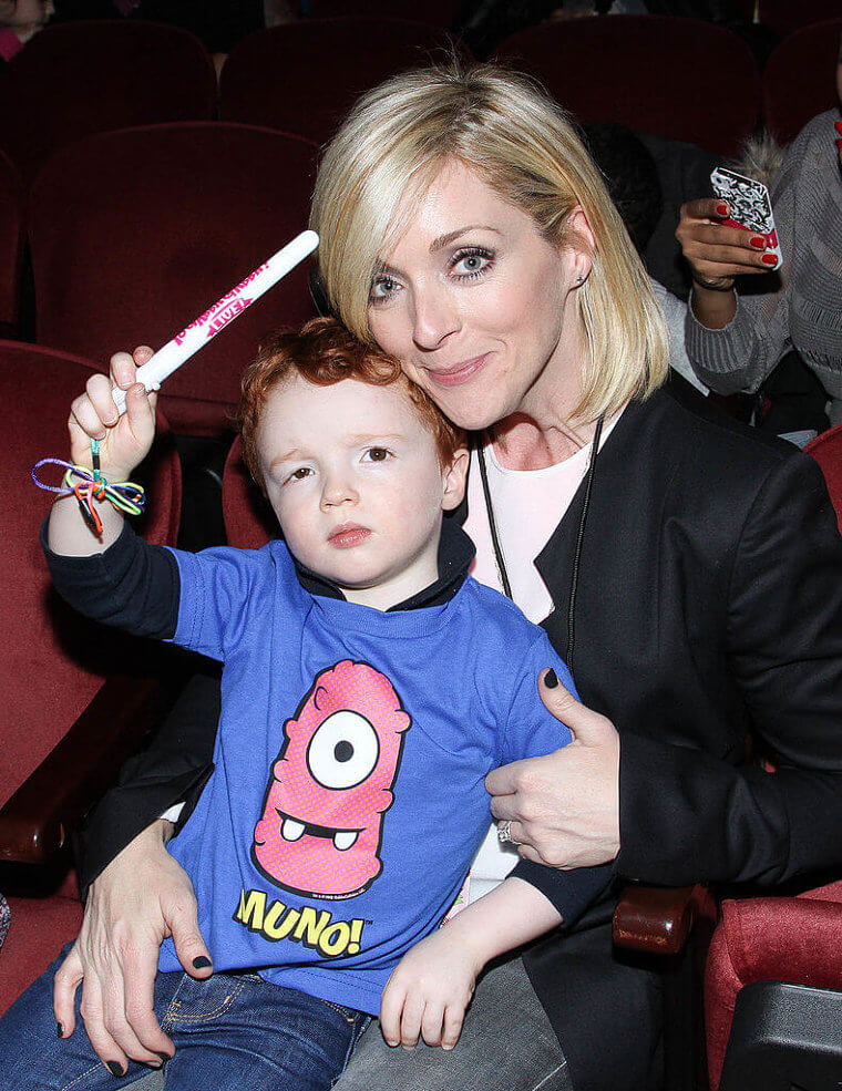 Jane Krakowski — 42