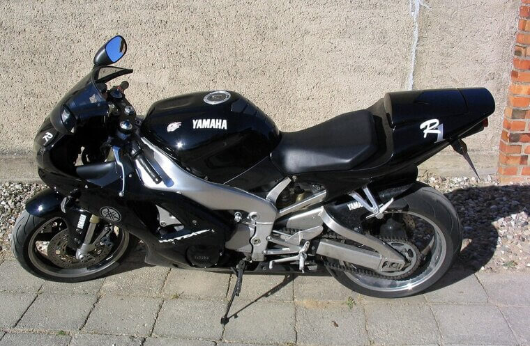 Yamaha YZF-R1 (1998-Present)