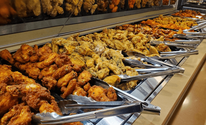 Buffet Foods That Chefs Never Eat