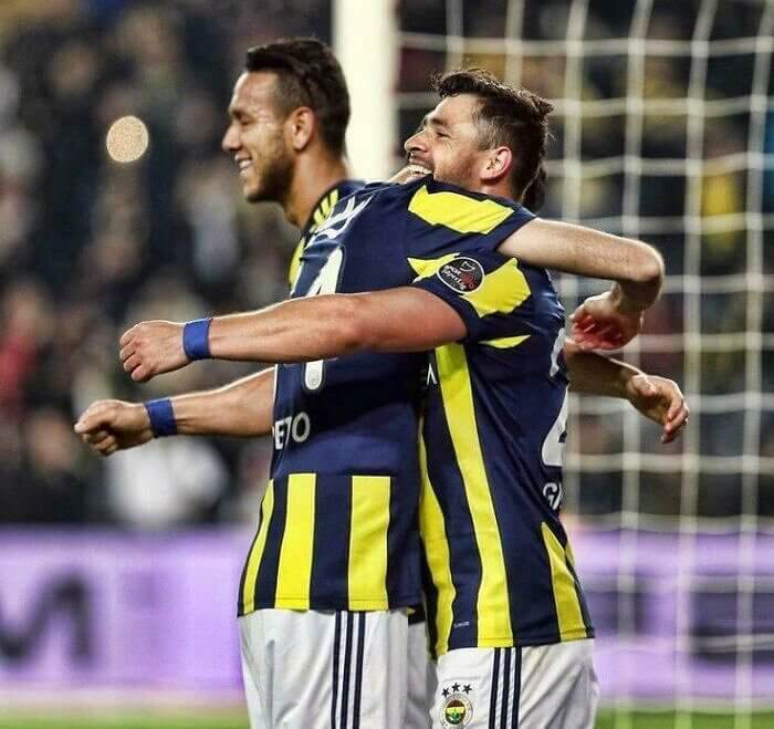 Uau, não sabíamos que os jogadores de futebol são tão flexíveis