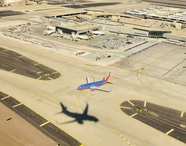 A sombra dizia: "Estou farto, vou para o outro lado"