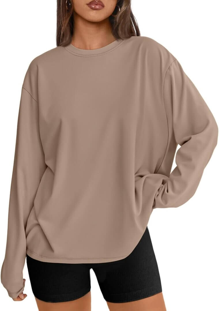 Trendy Queen Oversized Tee - Stylish Comfort for Fall - Now 38% Off!
