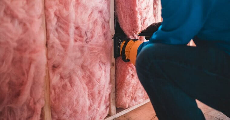 Attic Insulation With Fiberglass