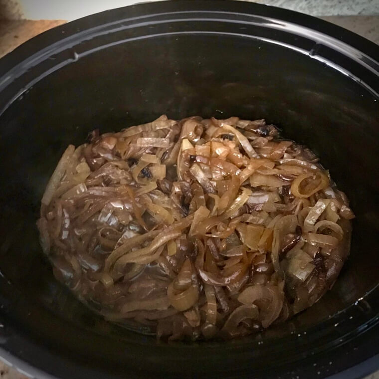 Caramelize Massive Batches of Onions With Zero Continuous Stirring