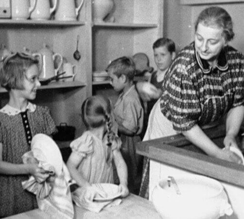 Ensinar seus filhos a cozinhar era considerado tempo de qualidade