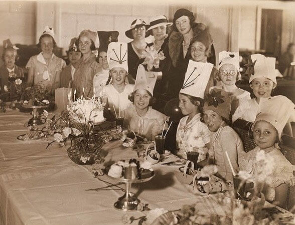 As festas de aniversário foram mantidas pequenas e simples