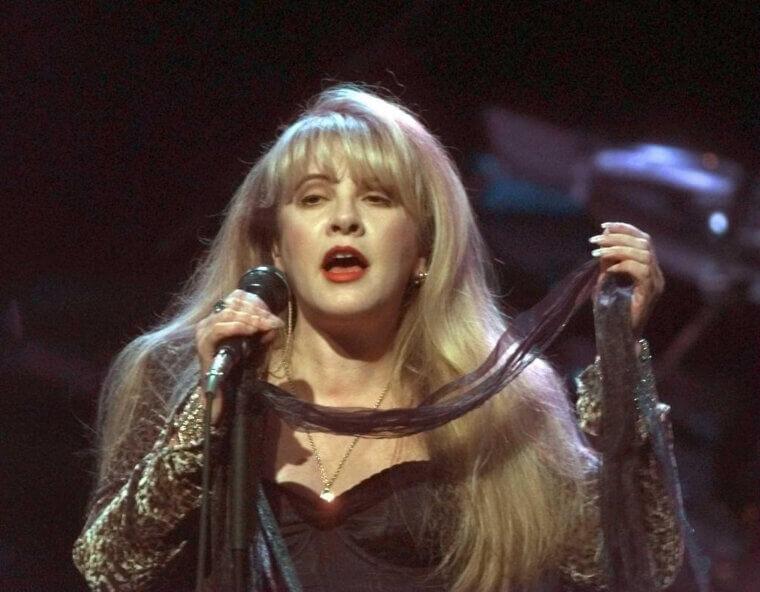 Fleetwood Mac - The Dance 1997 - A Masterful Retrospective Fueled by Lingering Drama