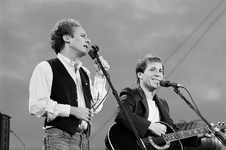 Simon & Garfunkel - Central Park 1981 - A Free Nostalgic Reunion for 500,000 Fans
