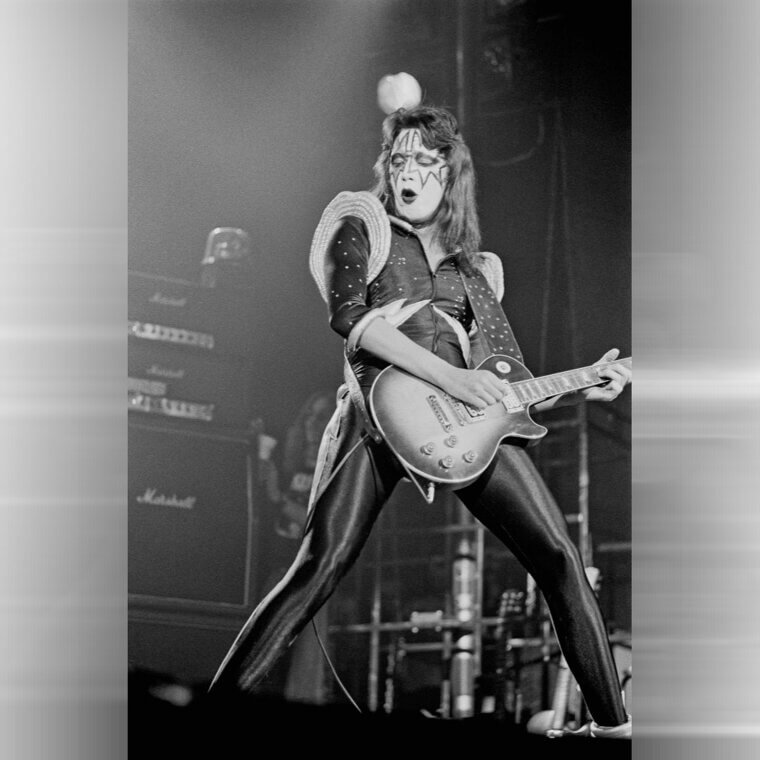 Kiss - Alive! Tour 1975 - The Explosive Mayhem That Saved Their Career