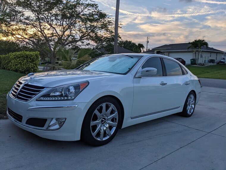 Hyundai Equus