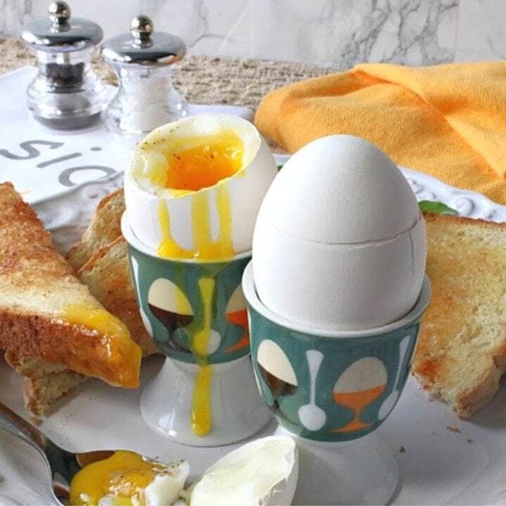 Les Œufs