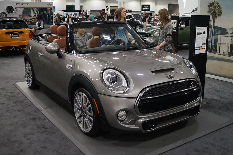 Mini Cooper Convertible (2016–present)
