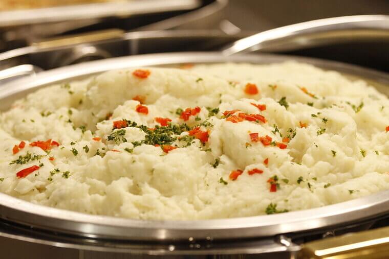 1968 – 173 Lbs (men), 146 Lbs (women)