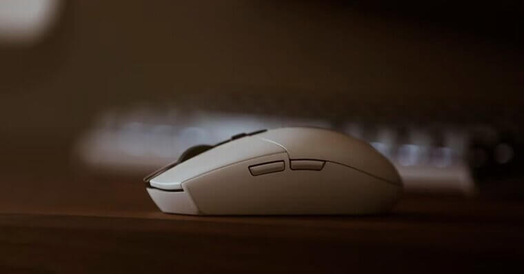 Wiping Electronics With Wet Cloths